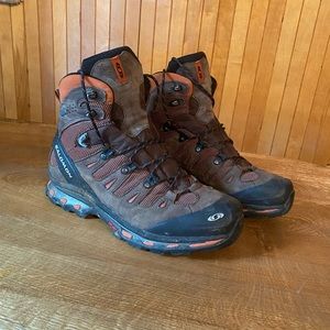 Men’s brown Salomon Boots size 11.5